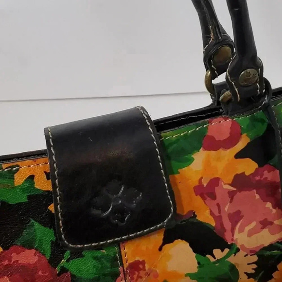 Patricia Nash Rienzo Floral Shoulder Handbag - Picture 3 of 13
